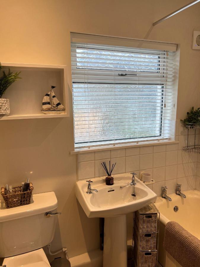 Cheerful 3 Bedroom Cottage In Central Location Ambleside Bagian luar foto
